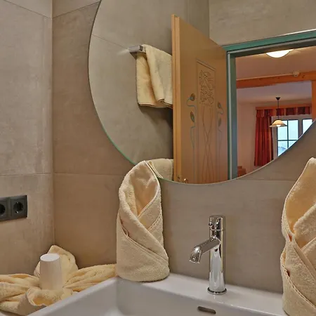 Apartahotel Paradies - Schrempfgut