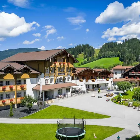 Apartahotel Paradies - Schrempfgut 3*