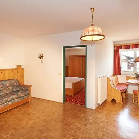 Aparthotel Paradies - Schrempfgut 3*